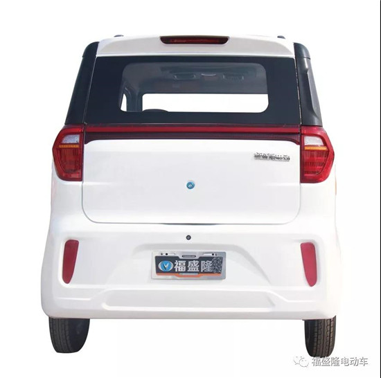 电动轿车图片